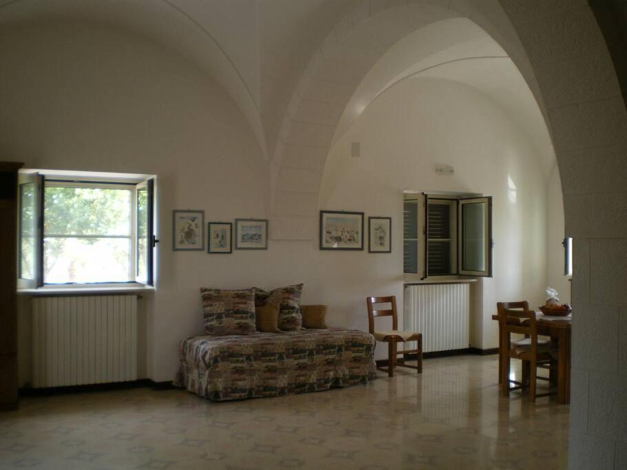 הוילה לוקורוטונדו Trulli Giulivi מראה חיצוני תמונה